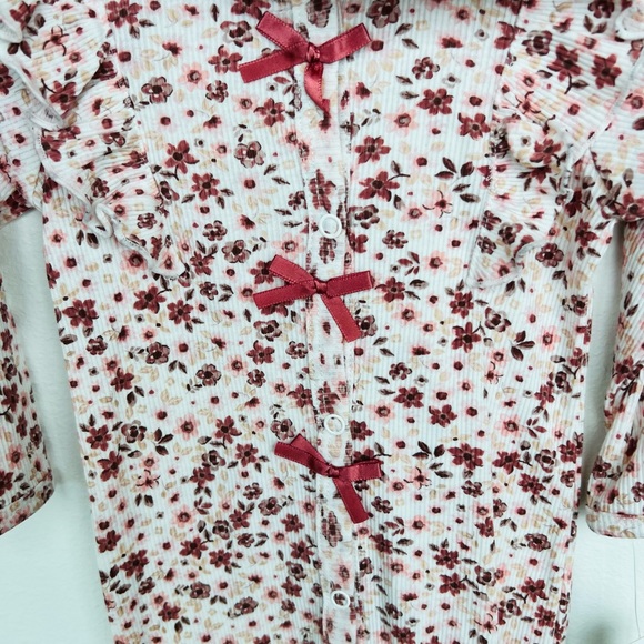 NEW Nicole Miller 2 Piece Ivory Floral Footie Set with Har Size 6/9 Months NWT - Picture 8 of 8